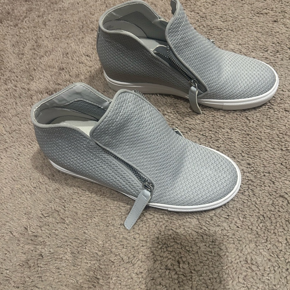 Steve Madden Light Gray High-Top Sneakers